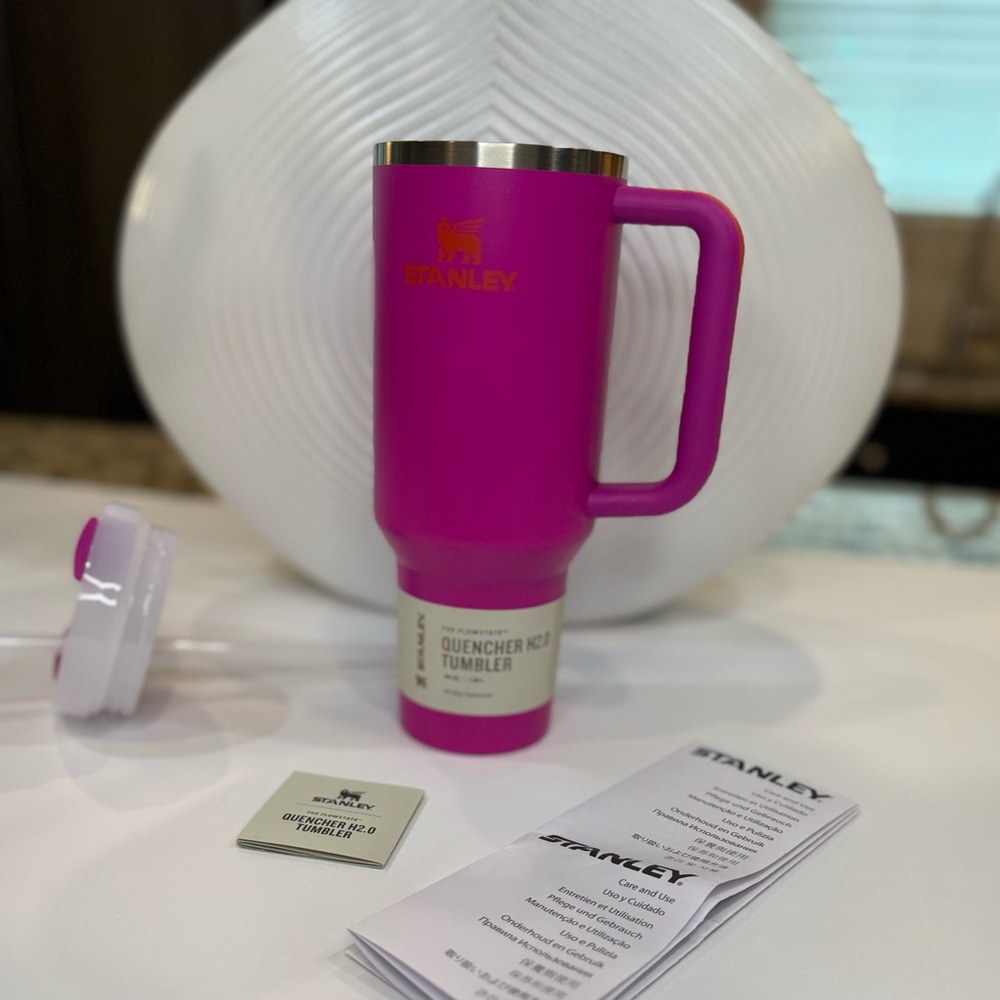 Rare Color! Stanley Vivid Violet Quencher H2.0 40oz Tumbler with Handle NWT - Picture 4 of 16